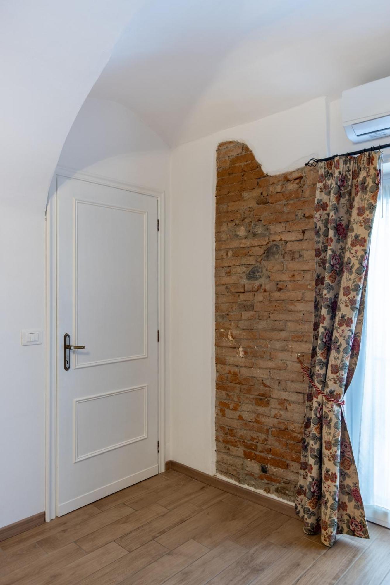 Hotel Chrizia à Novi Ligure Extérieur photo